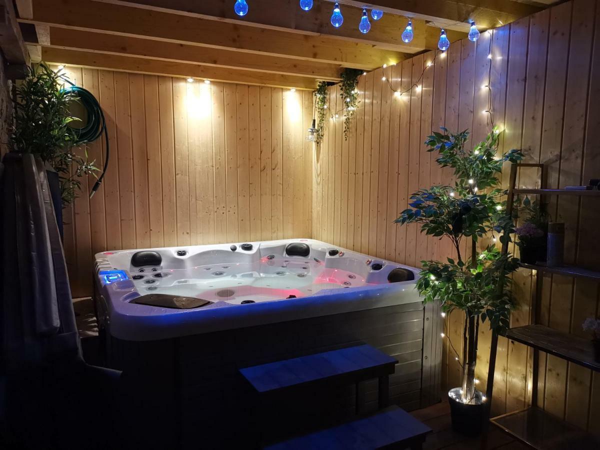 Domaine Lvd Avec Spa, Bois Et Riviere Privee La Bloutiere エクステリア 写真